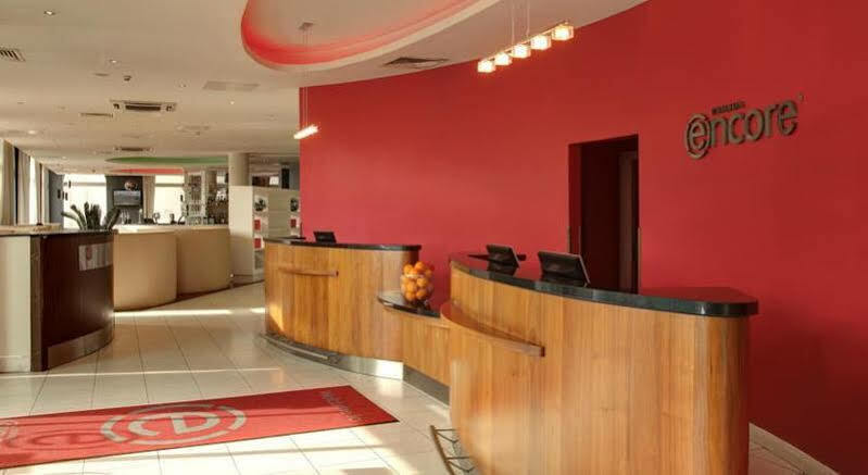 Ramada By Wyndham Belfast Hotel Kültér fotó